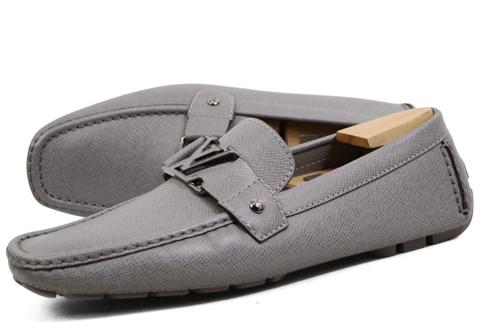 Mocassim Louis Vuitton Masculino Cinza – PRELOVED FASHION