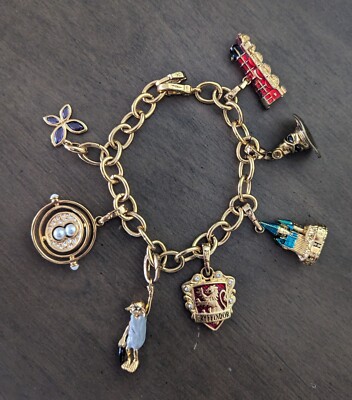 Harry Potter Lumos Gryffindor Charm Bracelet w/ Train, Dobby, Time