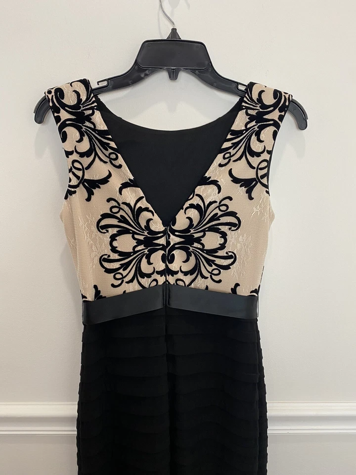 Vestido de noche Betsy Adams talla 4P Foto 4 de 4