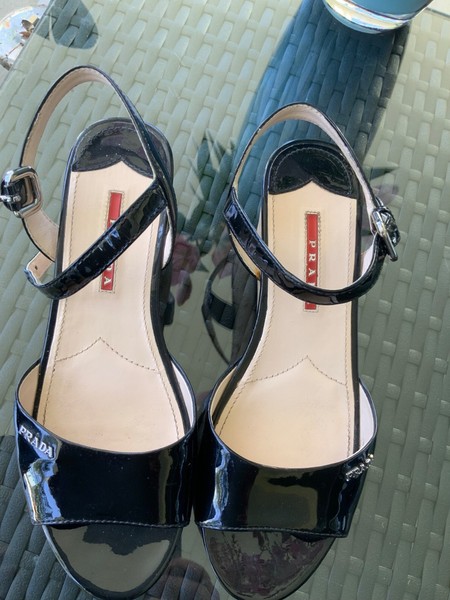 Damen Sommer Schuhe,  sehr gute Zustand, grösse 36, Marke Prada