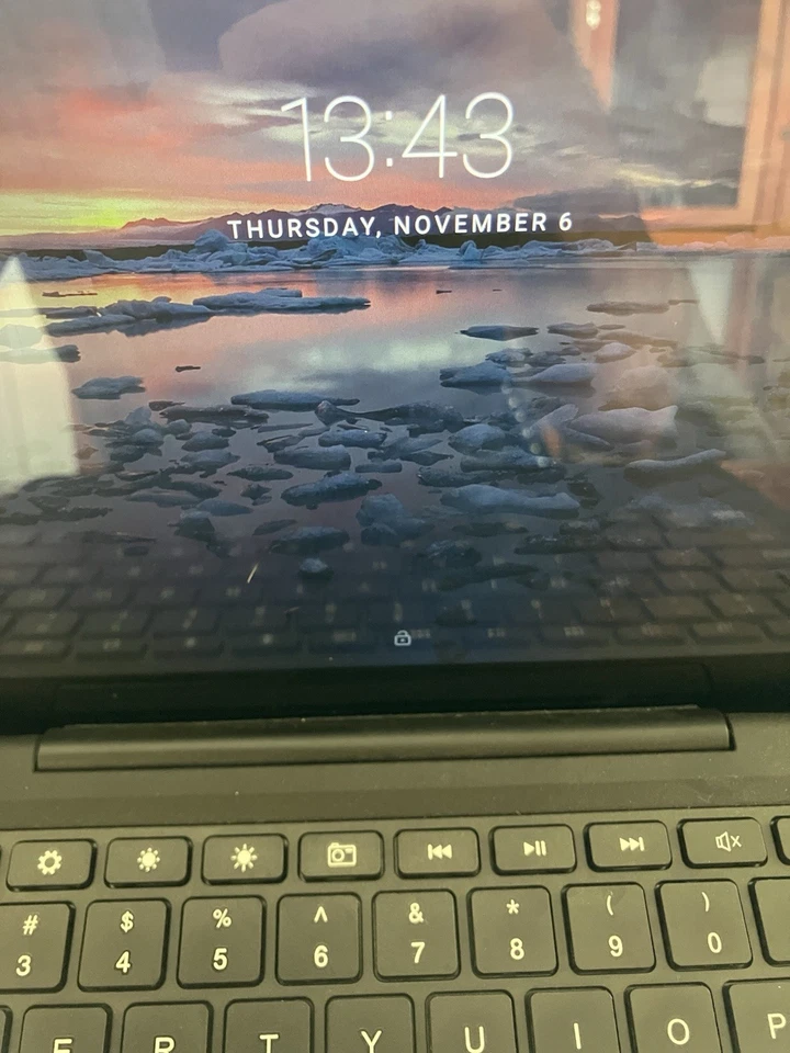 RCA Pro 12 64GB Tablet Black With Magnalink Detachable Keyboard & Original Box - Image 2 of 4