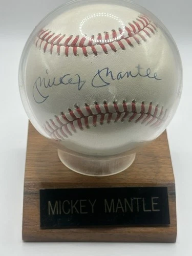 Mickey Mantle Signed Baseball w/ Display – JSA LOA Approved XX77769