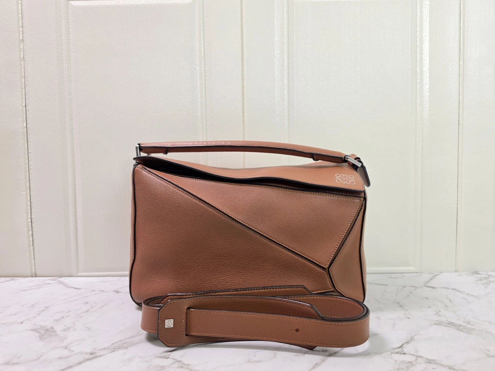 Loewe — Authentic Loewe Puzzle Medium Tan Calfskin Leather Bag Silver Hardware