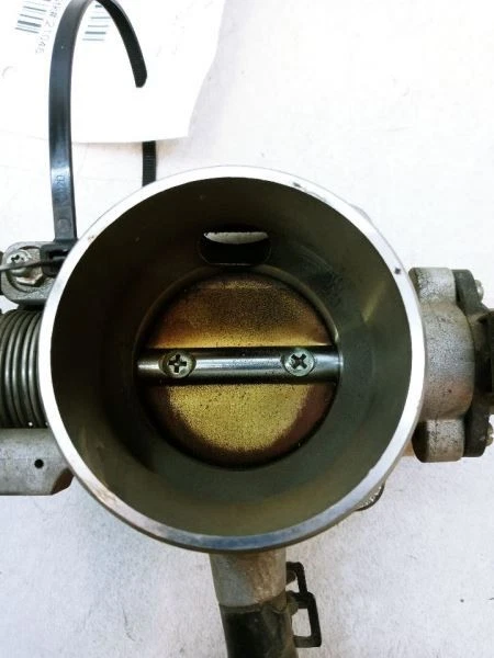 2010 HYUNDAI ELANTRA 2.0L THROTTLE BODY W/ CRUISE CONTROL OEM USED  - Image 3 of 4