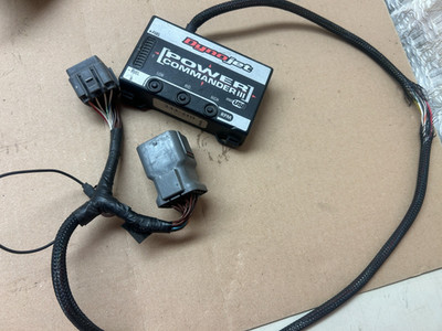 Power Commander III Dynojet 233-410  Z-102 .