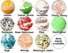 VK Bath bomb gift set FUN IN THE TUB Bath bombs w/ essential oils Natural bath