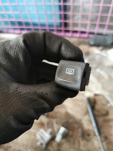 Opel Vectra B elektrische Scheibenheizung Schalter 8501564 90457319