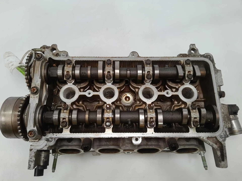Culata motor Toyota Prius C 1,5 L 12-19 OEM 1110121080 Foto 2 de 4