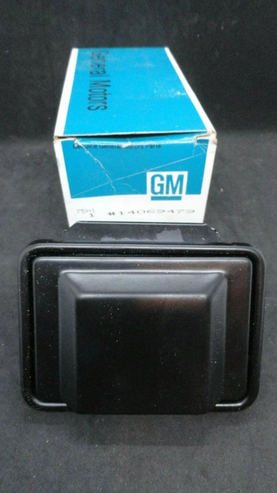 Nuevo de Lote Antiguo 1982-84 Buick Riviera 87-90 Chevrolet Beretta Consola de Piso Cenicero 14069479 Foto 2 de 4