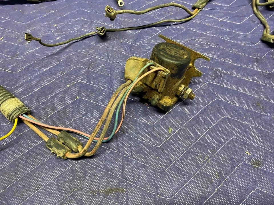 82-84 Chevy GMC Square Body 6.2 DIESEL ENGINE WIRE HARNESS K5 Blazer Suburban - Image 2 of 4