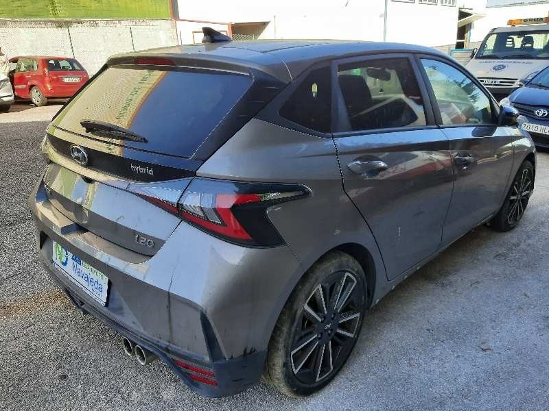 Foto 10 di 10