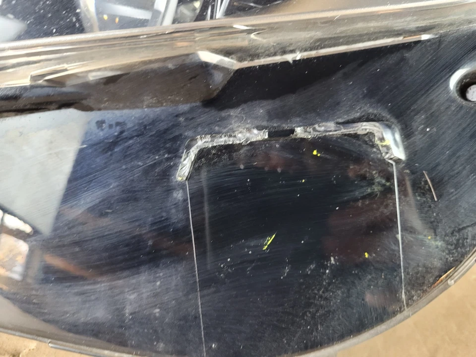 PARTS!   2013-2016 LINCOLN MKZ LED W/ SIGNATURE CHROME LEFT OEM HEADLIGHT 199777 - Image 2 of 4