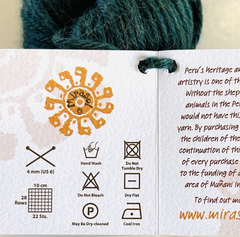 Mirasol Lot Of 3 Yarn Hanks - Llama Una (Green), Pima Kuri (Gray), Nuna (Ecru) - Image 2 of 4