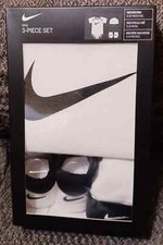 Size Newborn 0-6 Months 3-Piece Set Bodysuit Hat  Booties Nike New In Box
