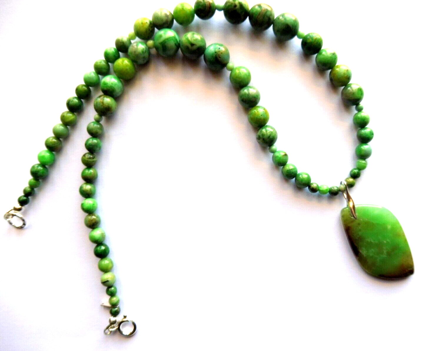 Collier chrysoprase véritable 46cm argent massif 187 carats femme
