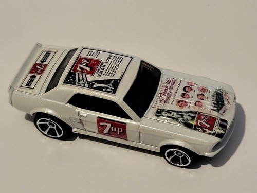 Hot Wheels vintage 7UP soda 1967 Ford MUSTANG GT custom