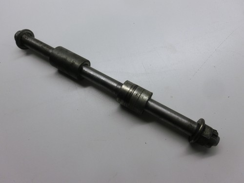 Honda CB 250 N CB250T 400 79-83 Hinterradachse Achse Schraube Felge