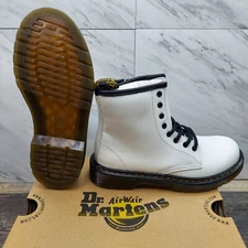Dr Martens Junior Romario 1460 Boots White Leather Size 3 Air Wair New in Box
