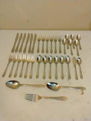 Oneida  35 Pc Flatware Set Service for 6