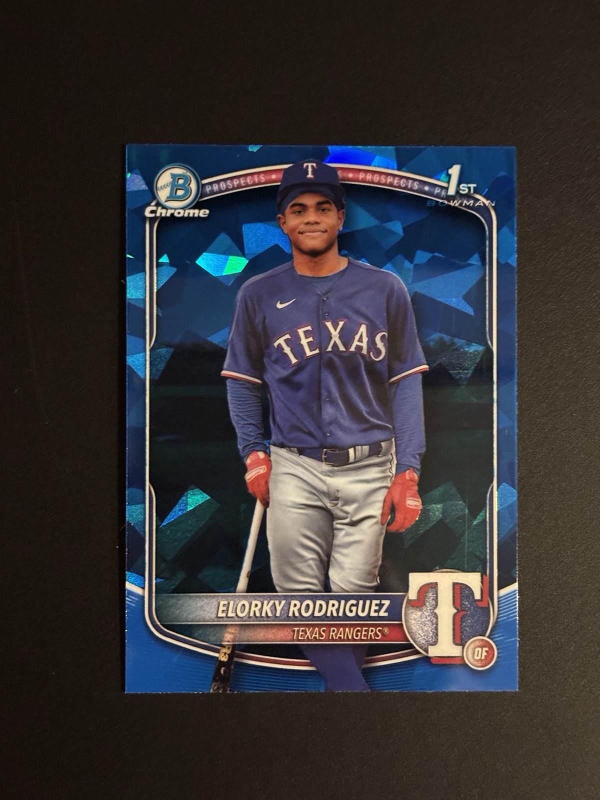 ELORKY RODRIGUEZ 2025 BOWMAN CHROME 1ST SAPPHIRE REFRACTOR RANGERS 🔥