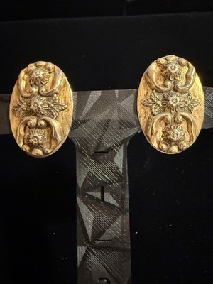 Vintage Whiting and Davis Gold Tone Earrings Clip on Oval Floral Design
