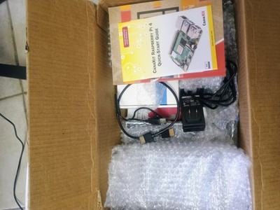 Raspberry Pi LOT with waveshare, E-ink screens/hat, tons of goodies.