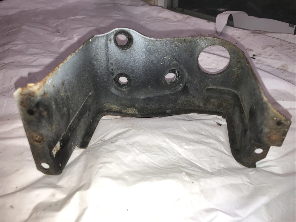 1990-1993 Eagle Talon fog light rusty metal bracket pair U3 Foto 2 de 4