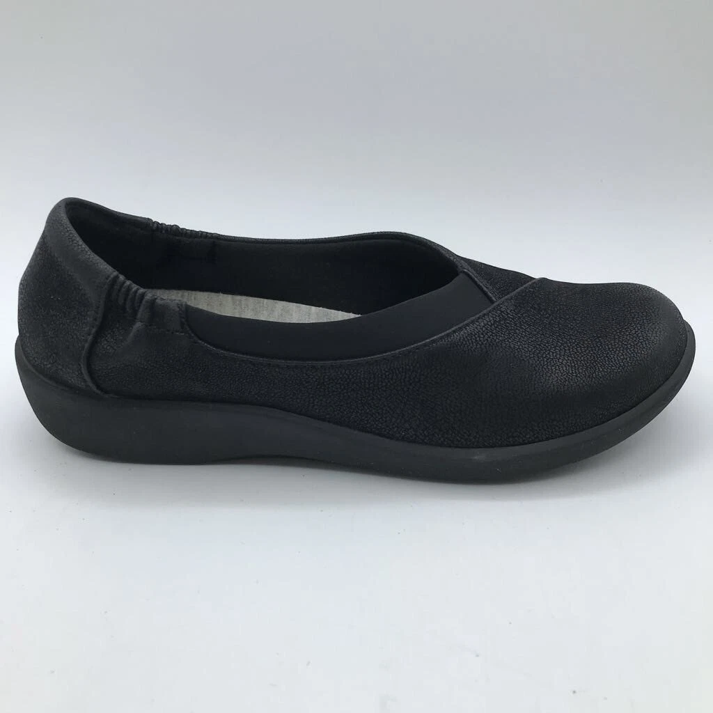 clarks cloudsteppers flats