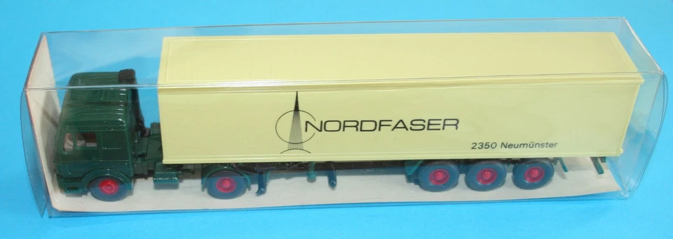 Autoarticolato Nordfaser Mercedes Benz 1626 WIKING 24542 Scala H0 - Immagine 3 di 4