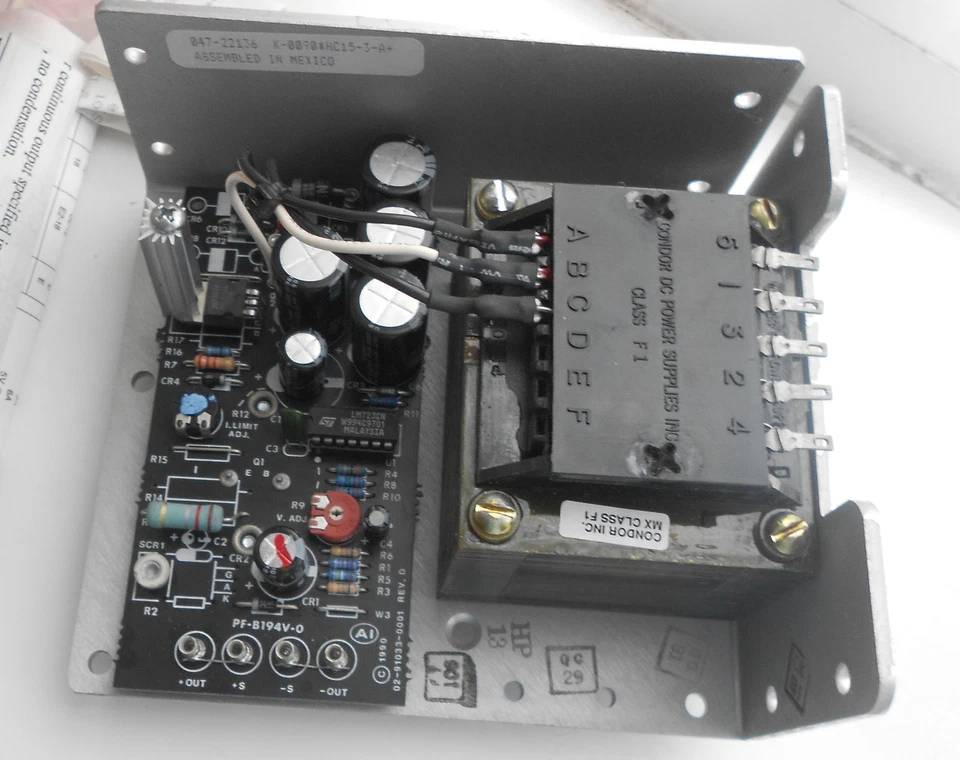 CONDOR D C POWER SUPPLY 230V INPUT MODEL NO. HC15-3-A+ / POWER SUPPLY - Image 2 of 3