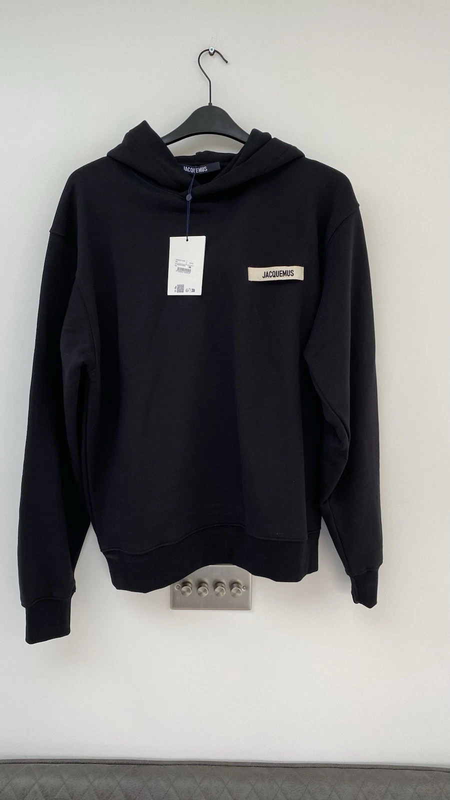 Felpa con cappuccio JACQUEMUS nera media nuova con etichette