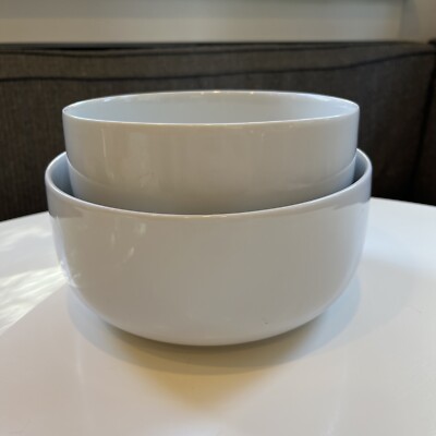 Pair Of Rosenthal Suisse White Round Nesting Serving Or Vegetable Bowls, 8  & 7 
