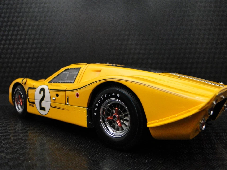 Exoto Ford GT40 Race Car1 18Le Mans Racer Custom Built Metal Body Model - Image 2 of 4