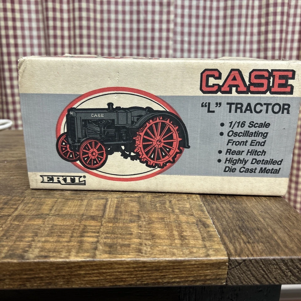 Tractor de juguete Case L de Ertl Foto 3 de 4