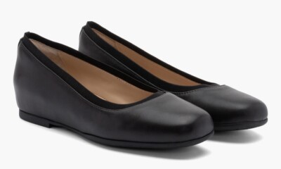 Size 7.5 Abeo Women s Cadence Ballet Shoes w/ Neutral Footbed Black Patent Color
