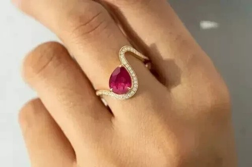 2Ct Pear Cut Lab Created Red Ruby Wedding Ring Women's 14K Yellow Gold Plated - Picture 4 of 8