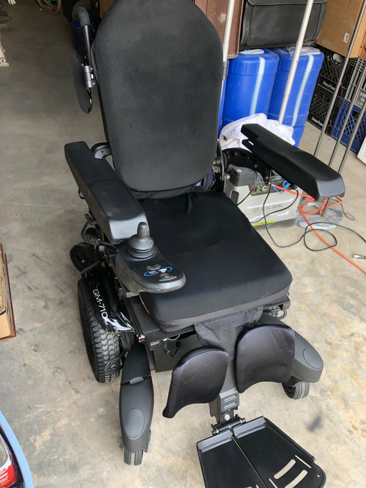 QUICKIE QM710 WHEELCHAIR, POWER TILT, POWER SEAT LIFT FREE DELIVERY