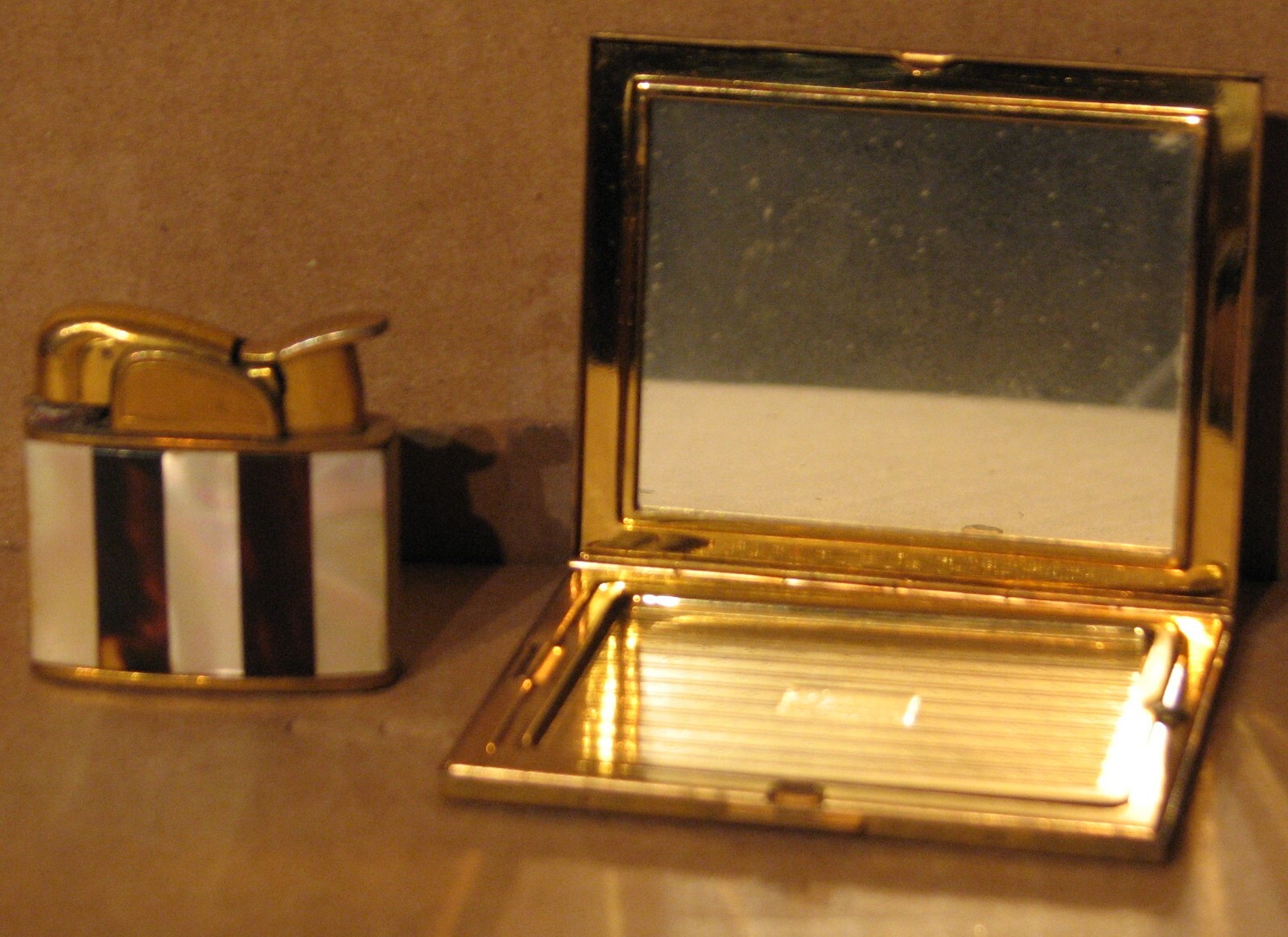 Vintage Deco Elgin American Compact & Mother-of-Pearl Lighter.