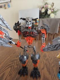 Lego Bionicle Mask Maker vs Skull Grinder 70795 Complete w/ Instructions