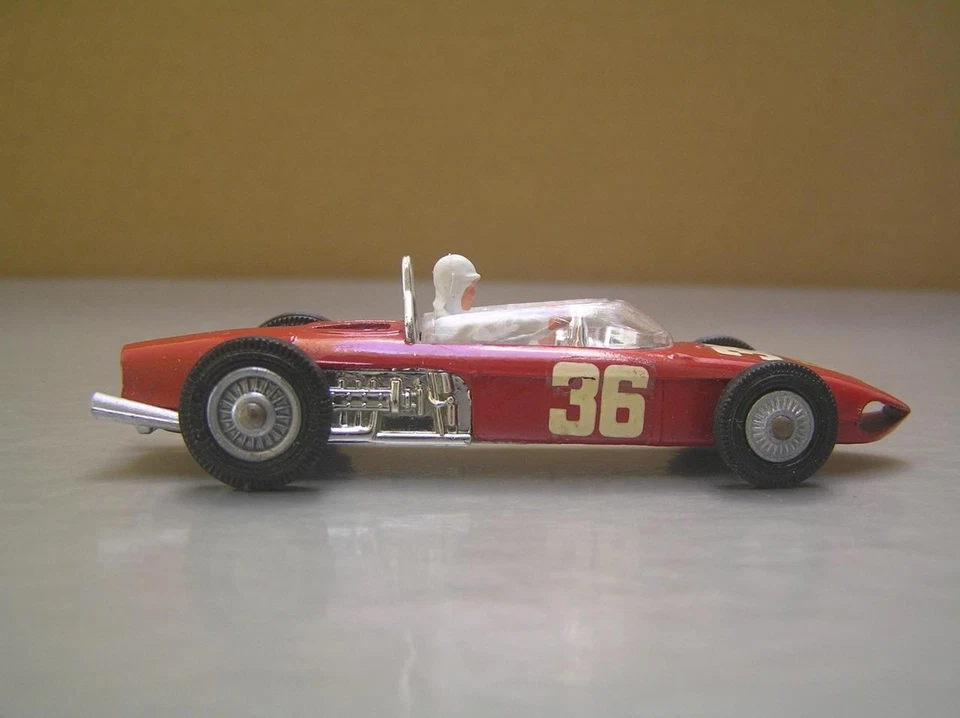 Corgi Toys 154 Ferrari F1 Formula 1 Grand Prix Racing Car with Cast Hubs NM+ - Image 4 of 4