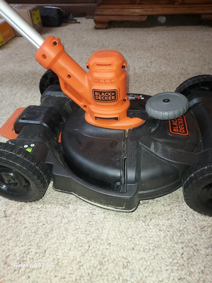 BLACK+DECKER BESTA512CM 12" Electric 3-in-1 String Trimmer Kit - Image 3 of 4