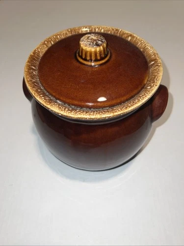 Hull Brown Drip Vintage Bean Pot With Lid Handles Quart Pottery Oven Proof USA