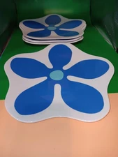 TARGET Fresh Squeezed Plastic 9" Blue Flower Plates Set of 4 NWOT