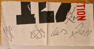 ONE DIRECTION ORIGINAL AUTOGRAPH. FULL BAND. HARRY STYLES