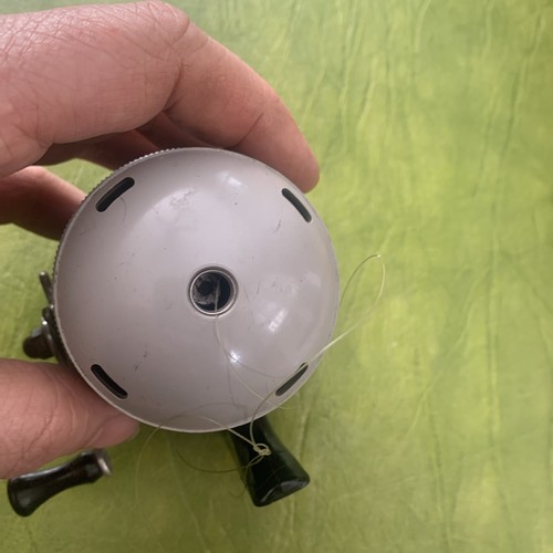 Vintage Sears Fishing Reel. 1960’s. Works Smooth Black And Gray Made In USA - Picture 2 of 6