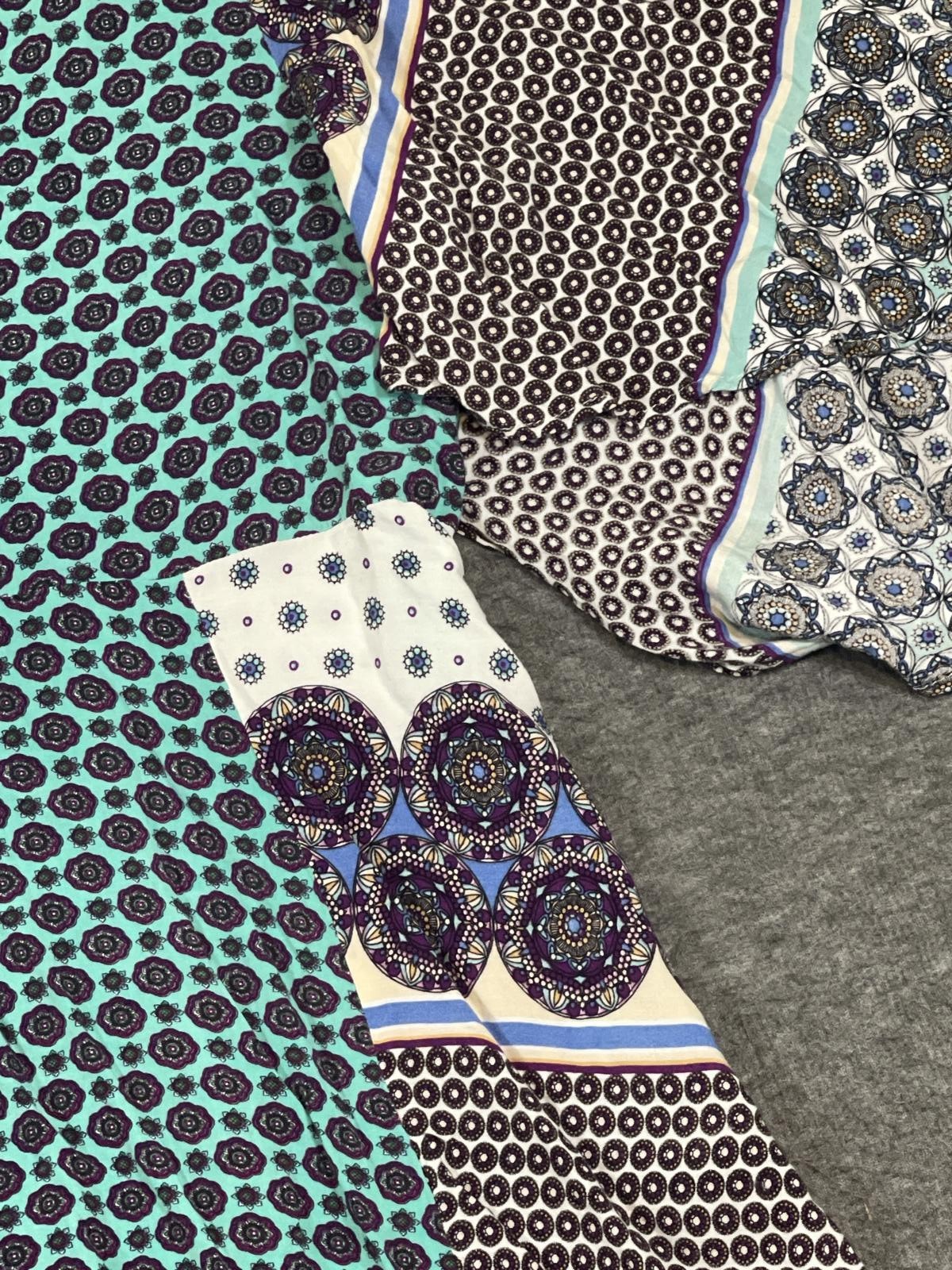 umgee Women's Boho Patchwork Patterned V-Neck Tun… - image 3