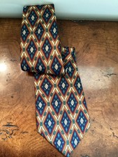 Burberry Diamond Pattern Men's Tie 100 Silk Excellent Condition