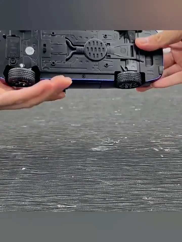 1:24 Rolls-Royce Dawn Diecast Model Car Toy Collectible Sound&Light Kids Gifts - Image 2 of 4