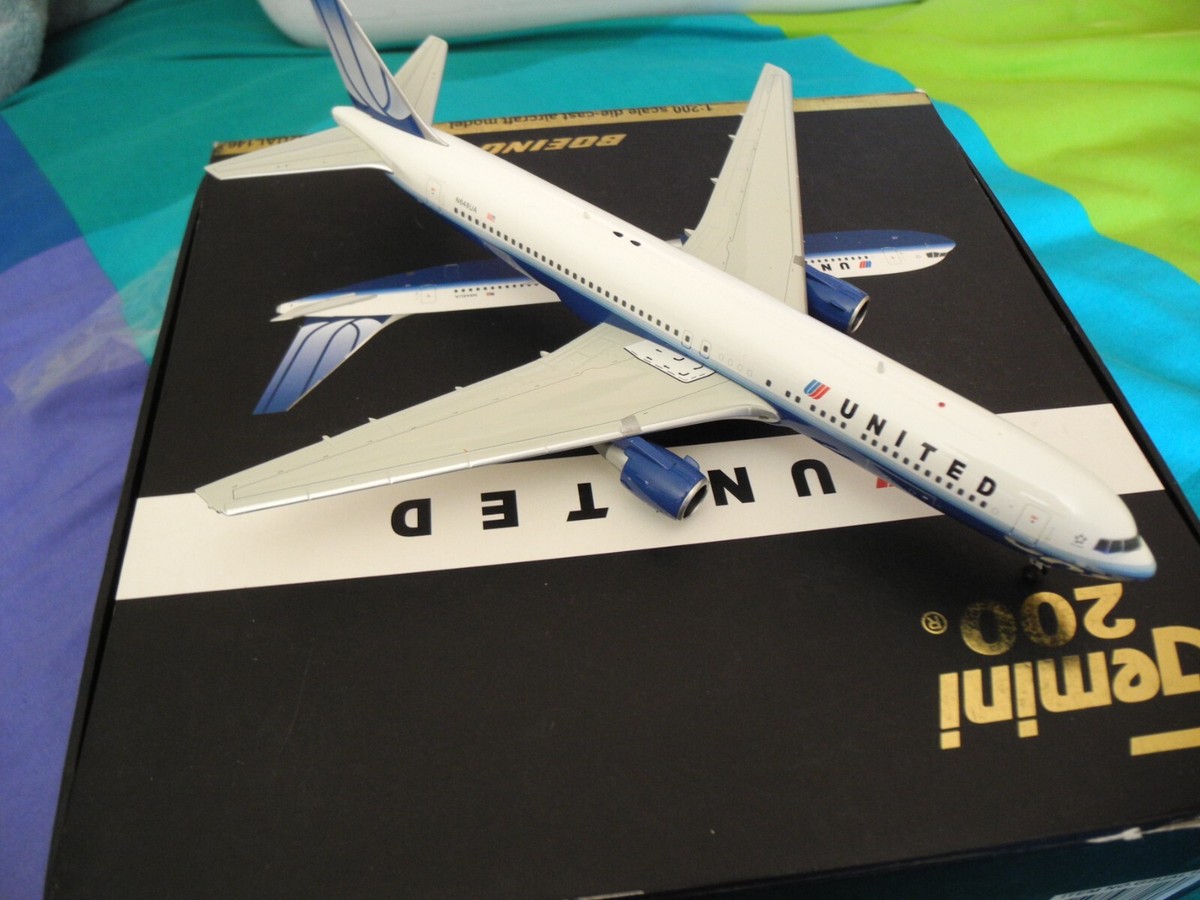 Gemini AIR DO Boeing 767 モデル 1/200 廃盤 Gemini AIR DO Boeing 767 モデル 1/200 廃盤 - メルカリ