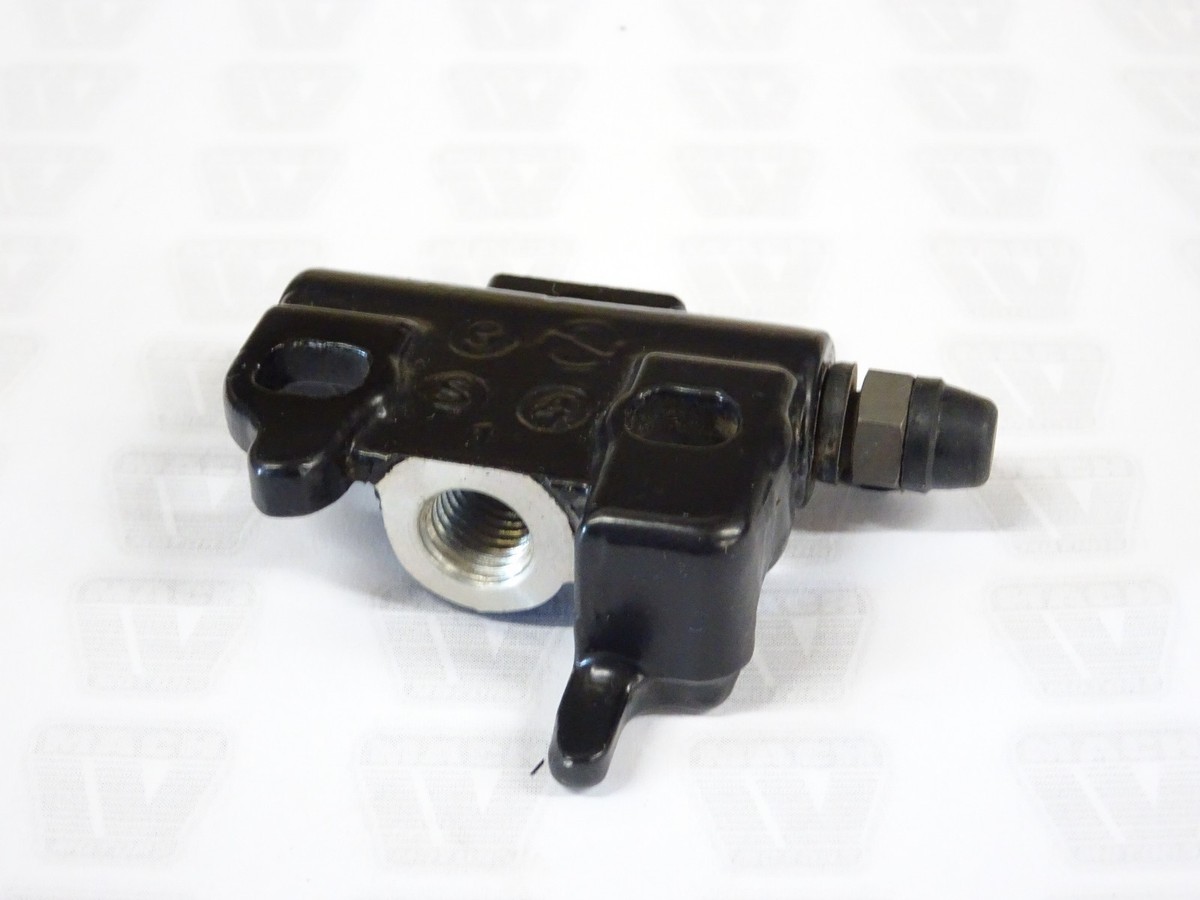 英　1006 Kawasaki NOS NEW 43061-1006 Front Left Brake Joint ZX ZX1100 ZX750